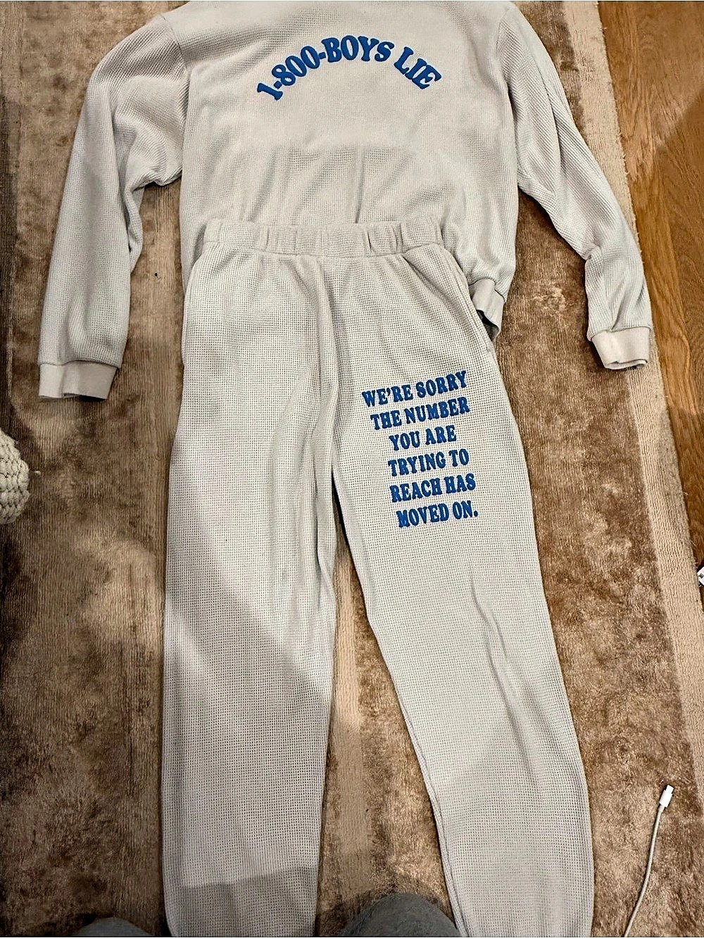 Boys Lie 1-800 Waffle Knit Thermal Sweatshirt and Sweatpants Set Boys Medium